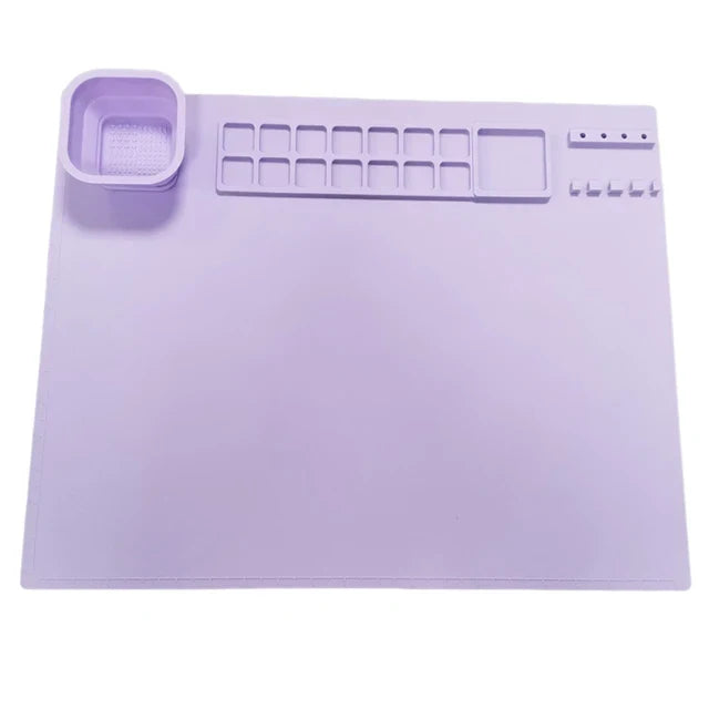 Canvas Mat™ - Cleaning is a breeze - Paint Placemet