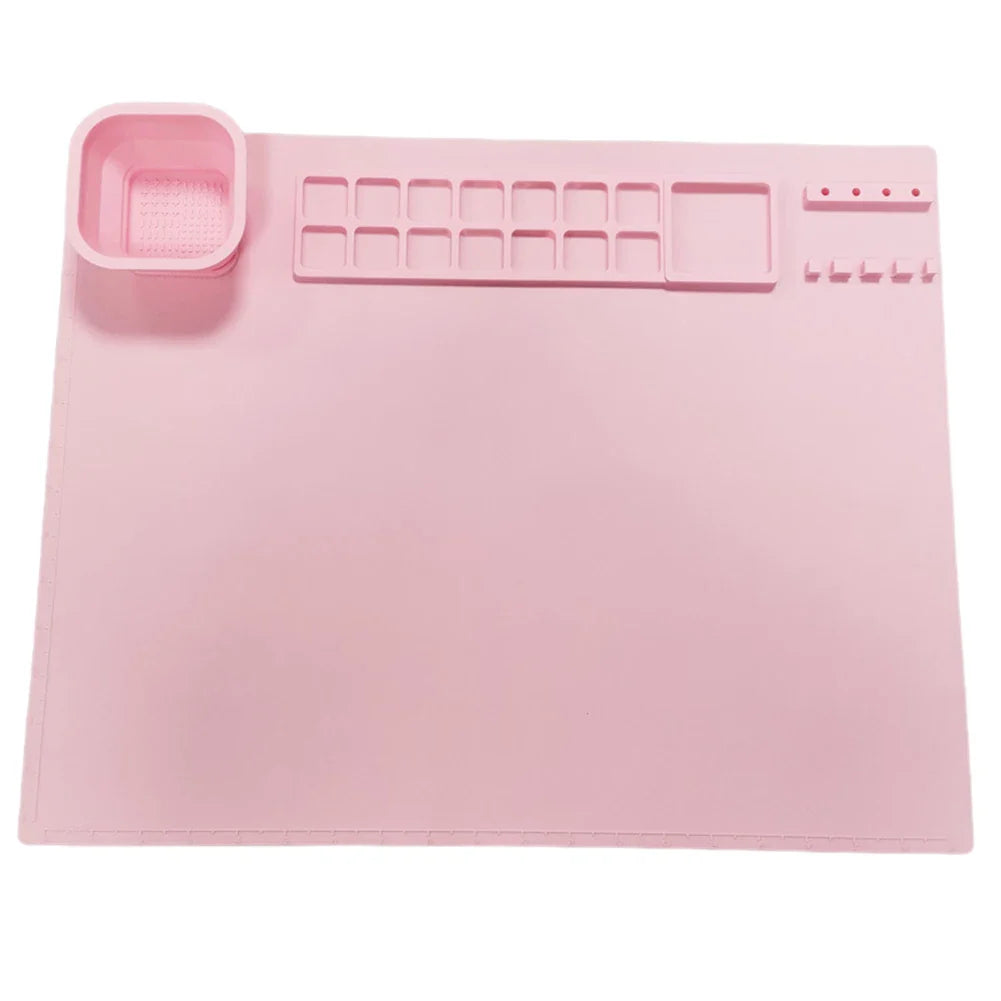 Canvas Mat™ - Cleaning is a breeze - Paint Placemet